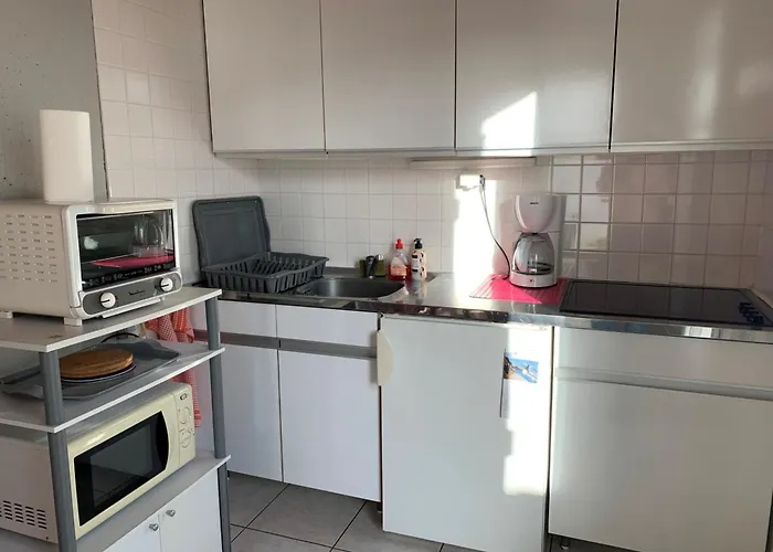 Hébergement de vacances Maison Conviviale : Piscine Chauffée, Tennis, Proche - Fr-1-231-305